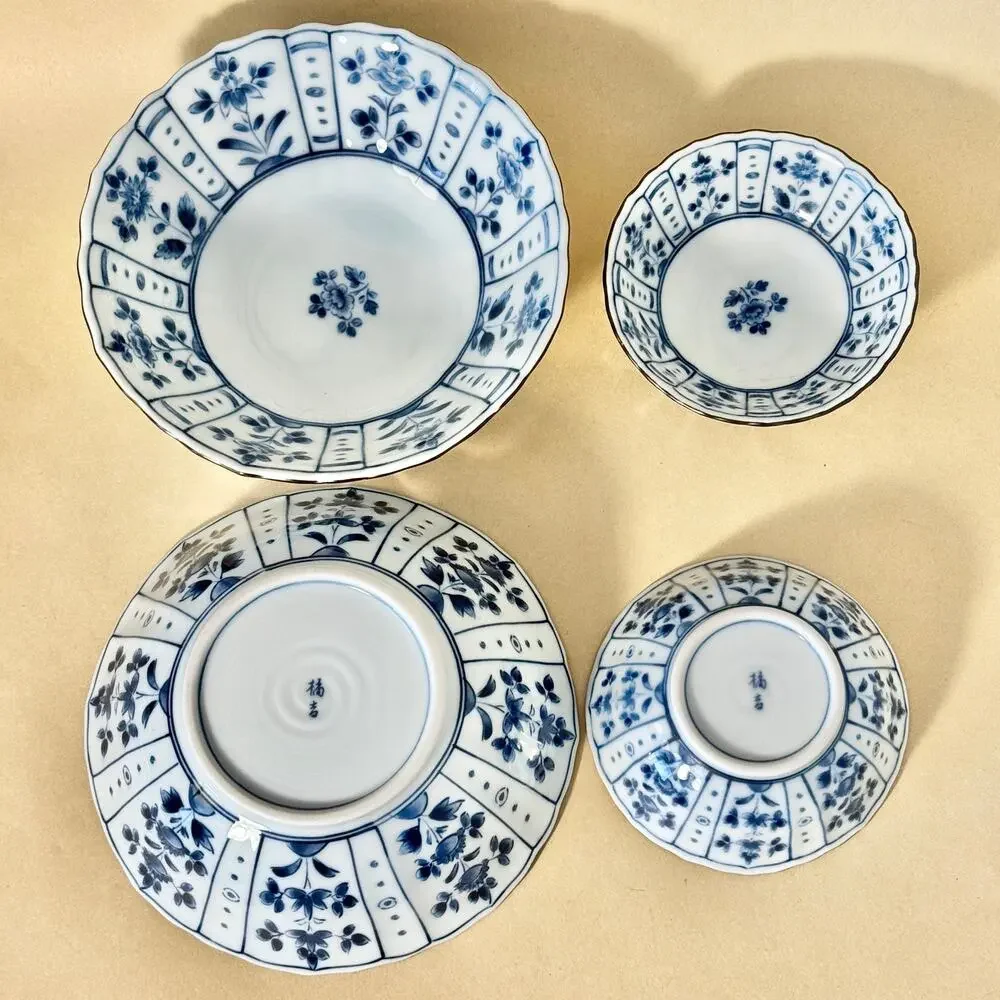 Japanese Tachikichi Blue White Mino Ware Porcelain Bowl Set, 2 Medium + 2 Small